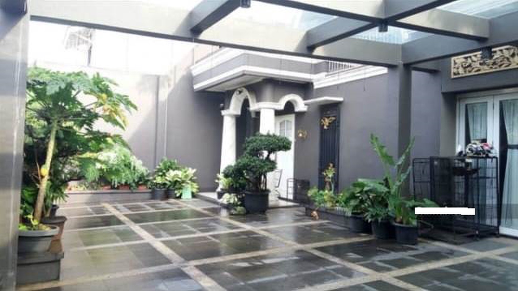 Rumah mewah, siap huni, dekat Gandaria City & Senayan