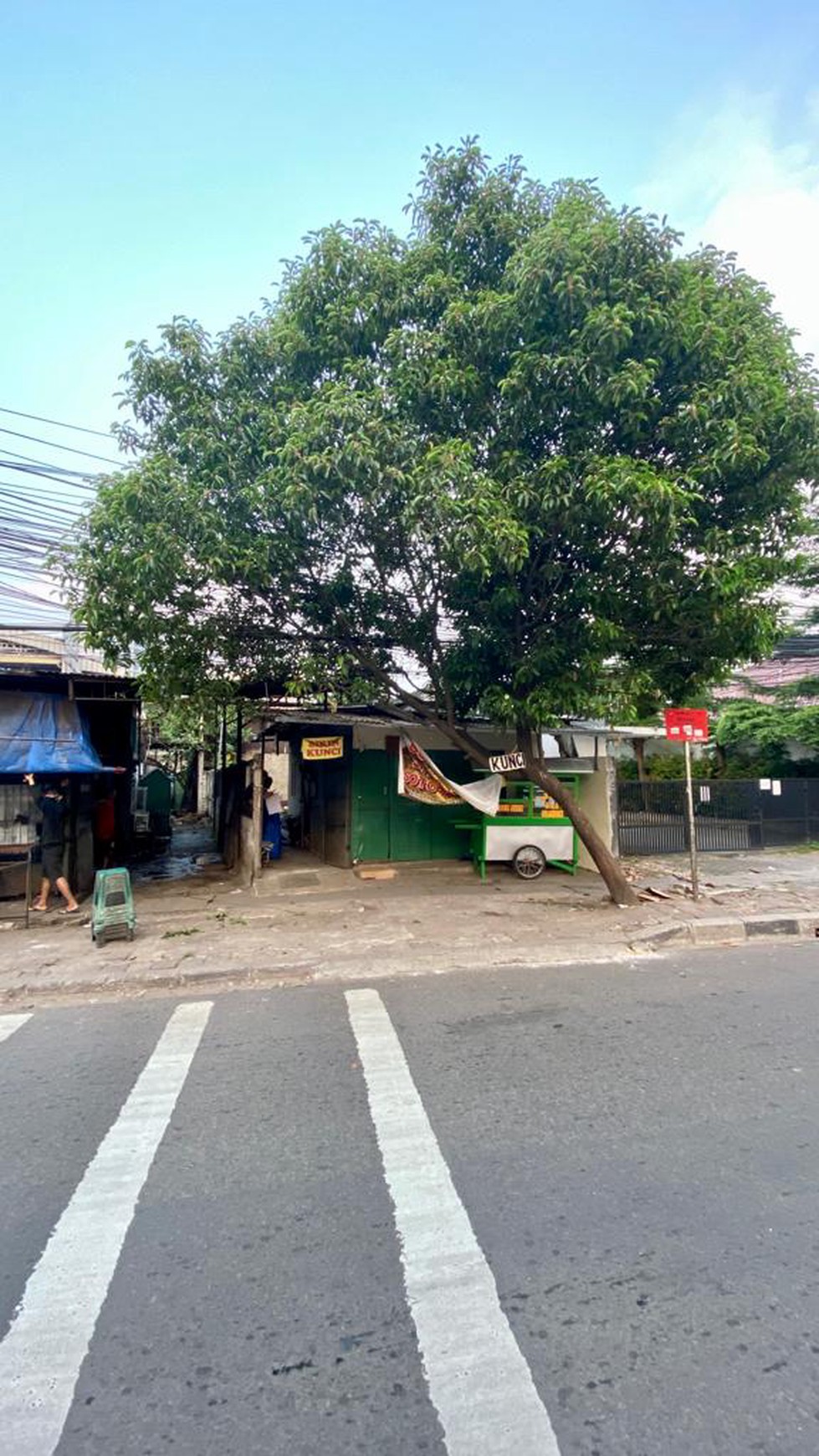 Rumah Hitung Tanah Cilandak Kko Raya, Cocok Untuk Usaha