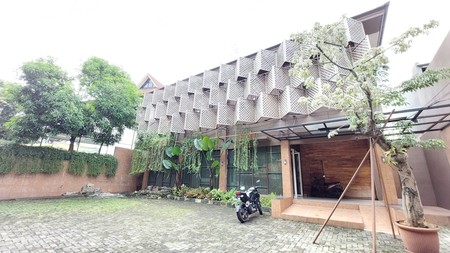 Mini Building di Prapanca, Kebayoran Baru, bangunan 3 lantai