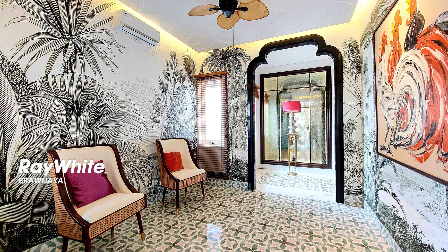 TOWNHOUSE DI RAGUNAN, JAKSEL, INDOCHINE DESIGN INTERIOR, 2 KM KE  TOL JORR
