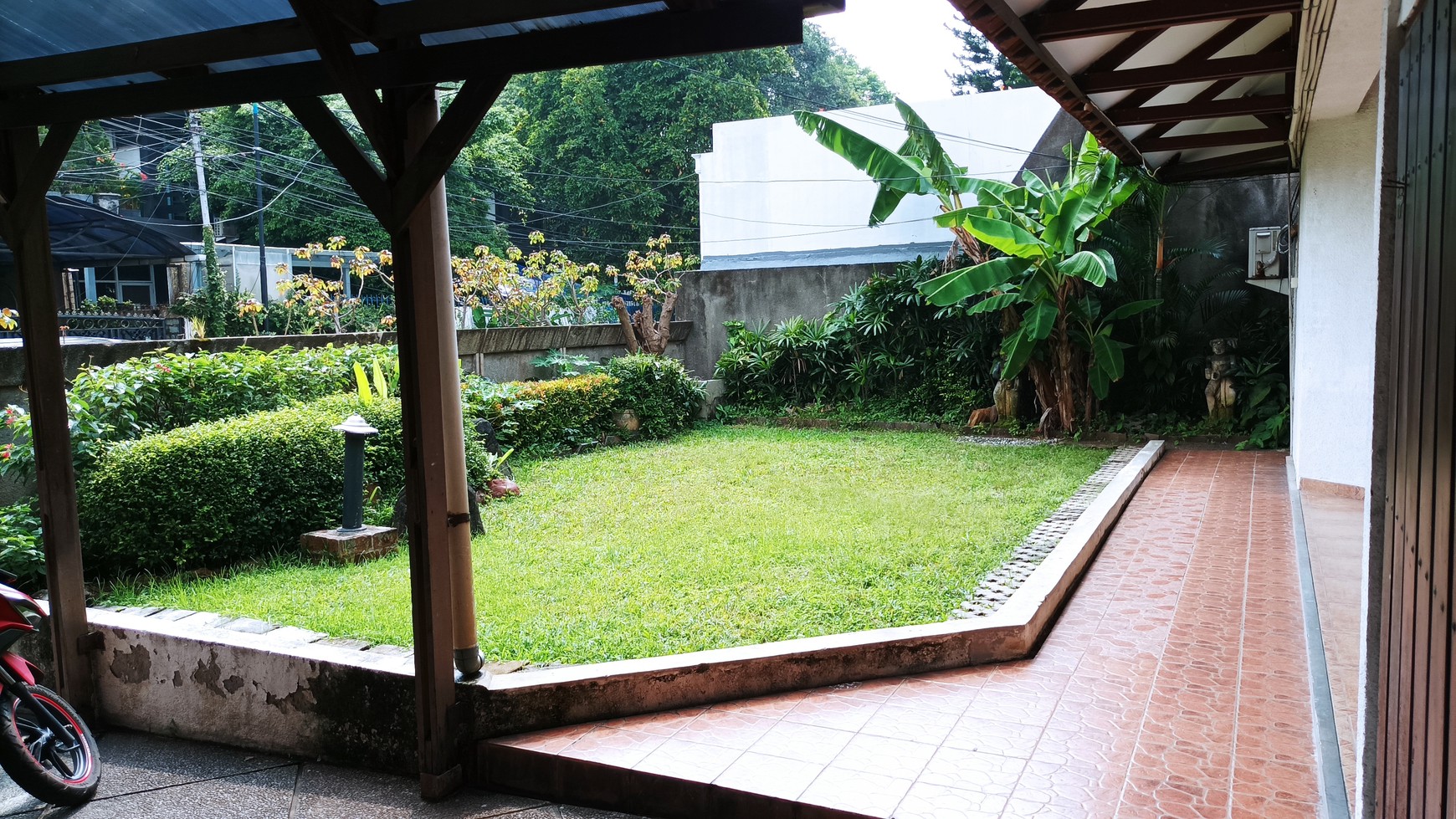 Rumah lokasi di Menteng cocok utk silent office