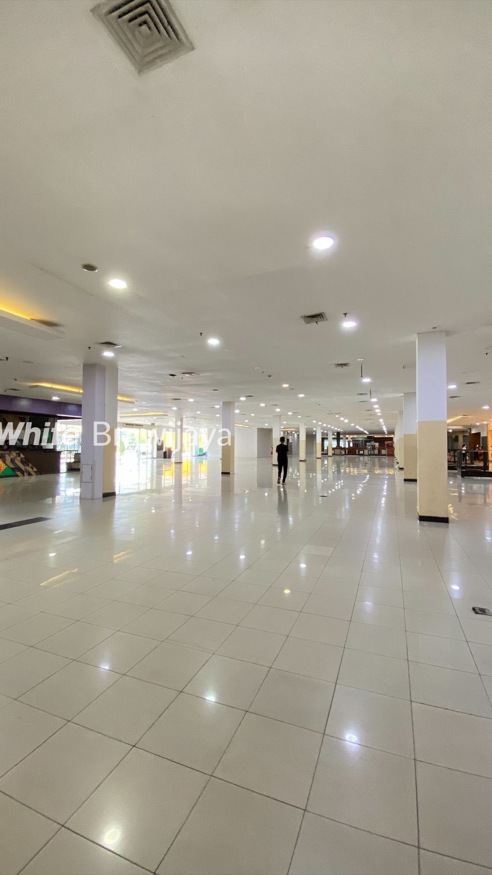 BSD CITY- Bangunan Eks Retail Serpong Tanggerang Selatan