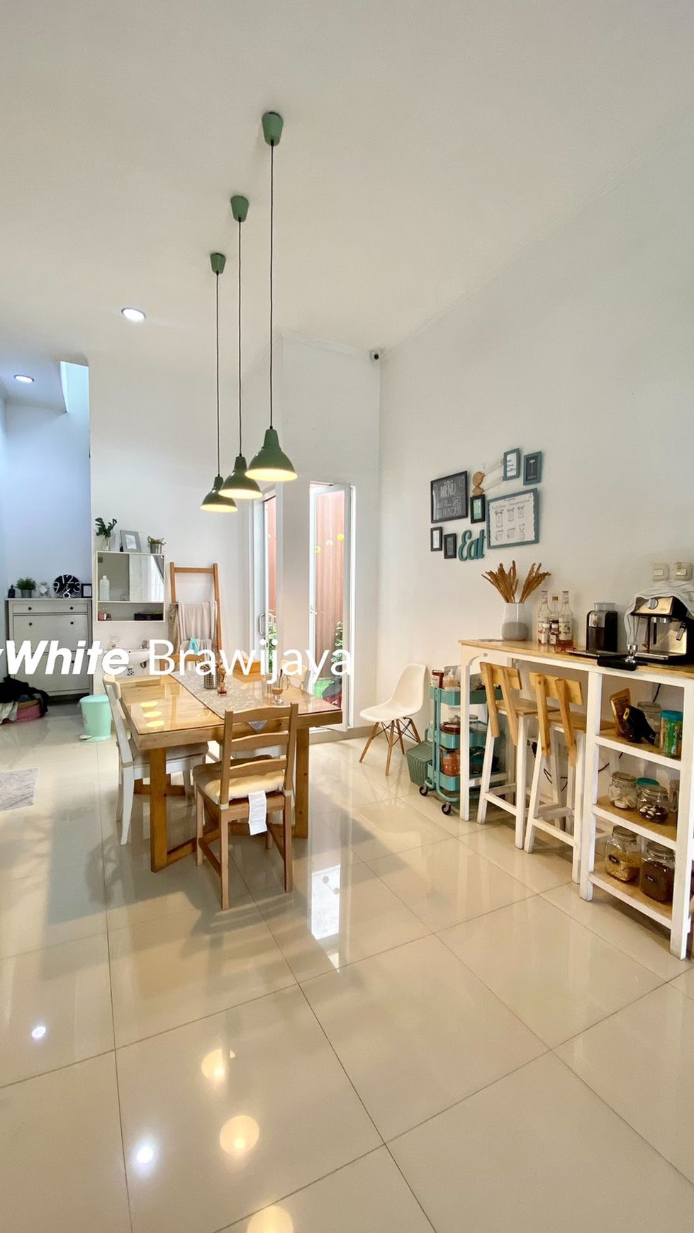 Rumah Modern Minimalis Area Bangka Jakarta Selatan