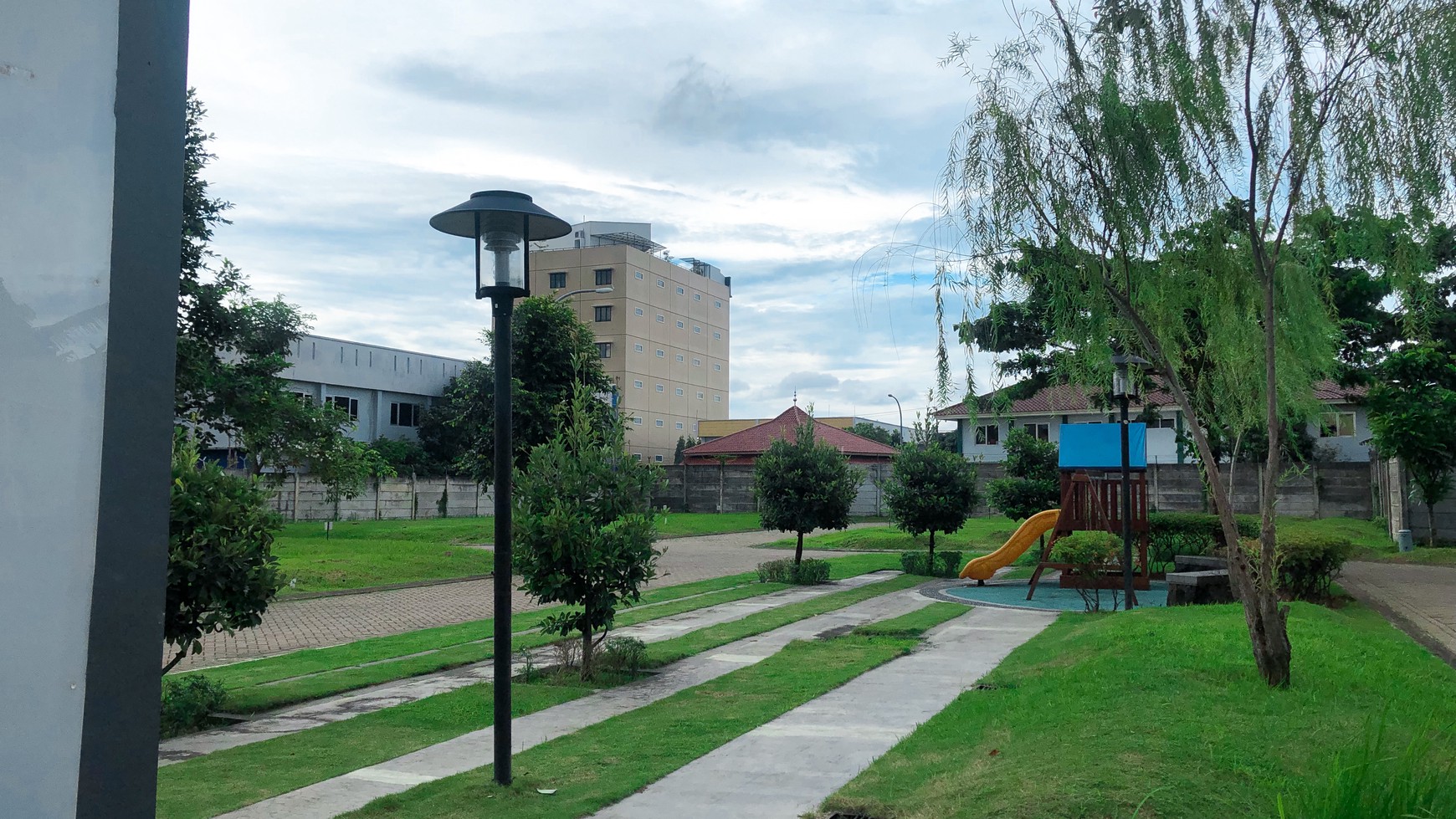 Rumah Cantik di Kebayoran Bintaro