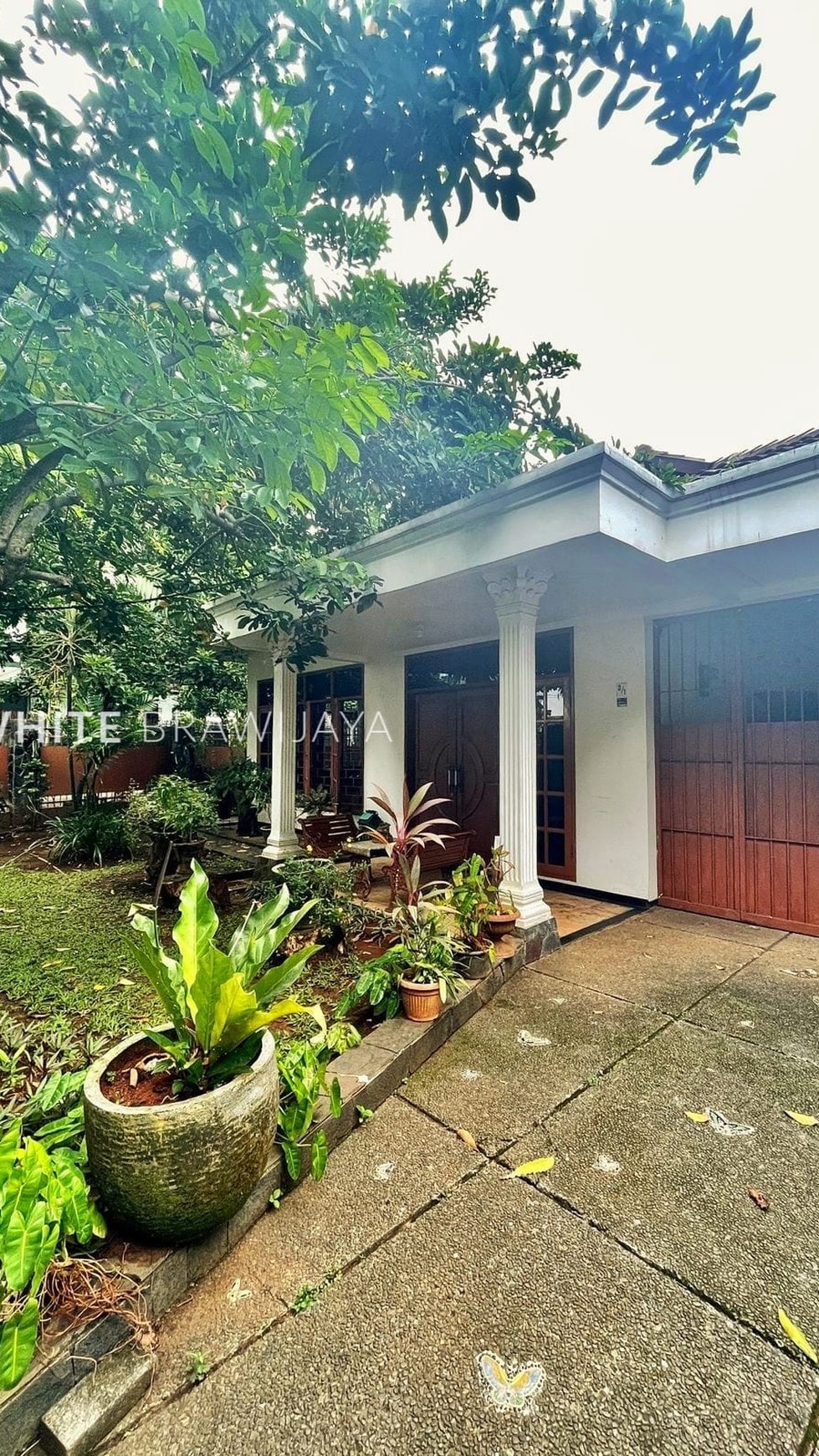 Rumah Lama Siap Huni Area Dharmawangsa Kebayoran Baru