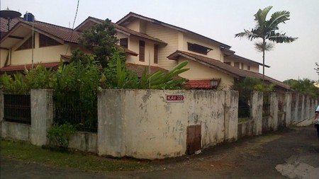 jalan Adam Malik, lokasi sangat strategis.