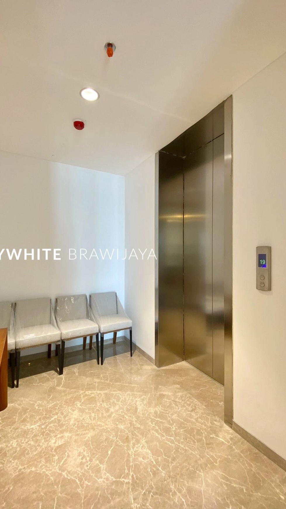 Izzara Apartment Simatupang Private Lift