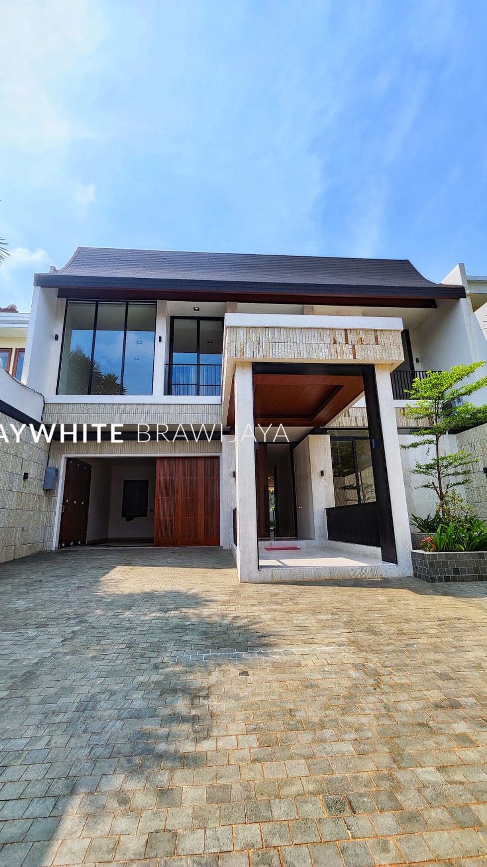 Brand New Luxurious House Area Kemang