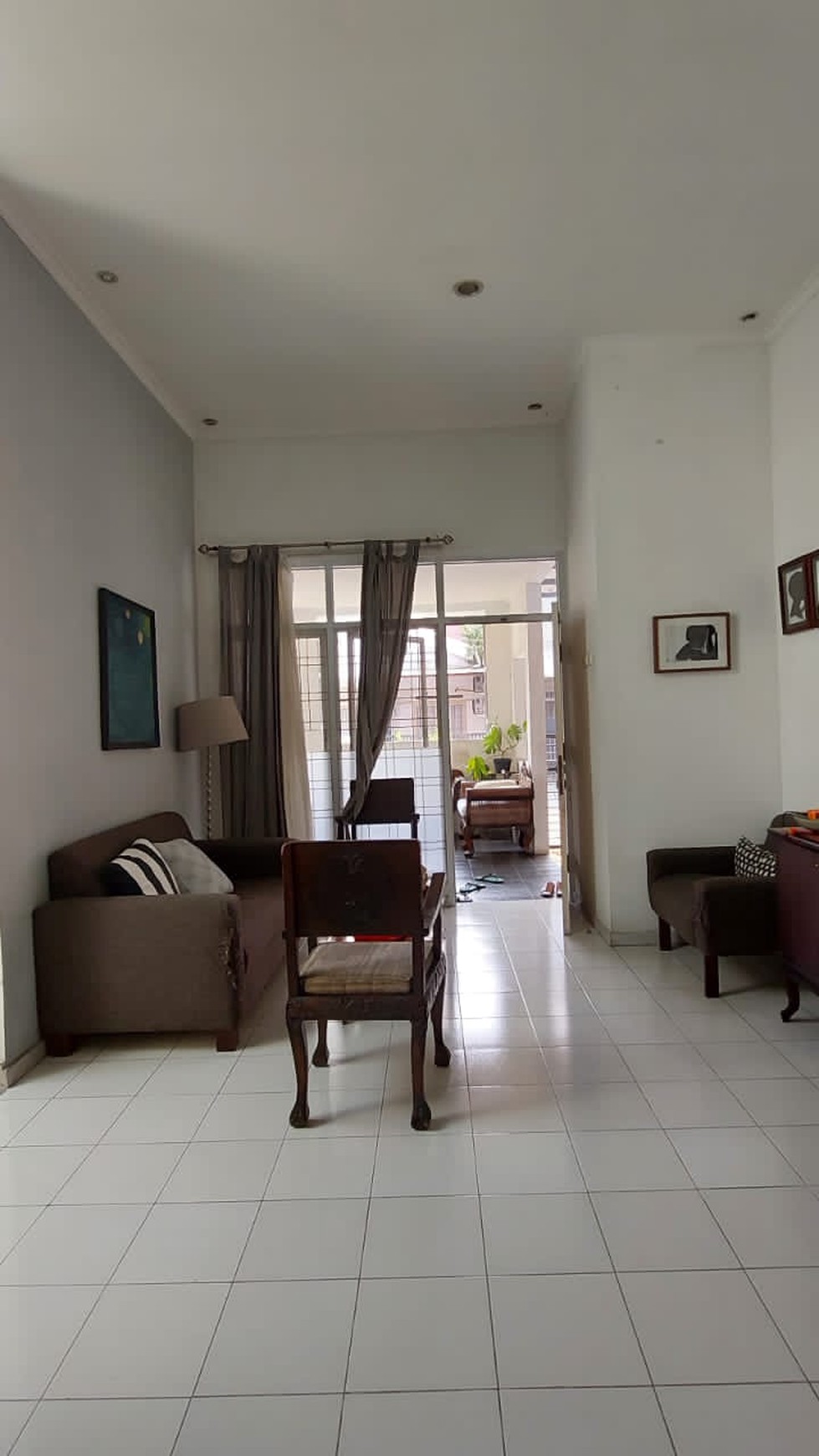 Rumah cantik siap huni di Bintaro 