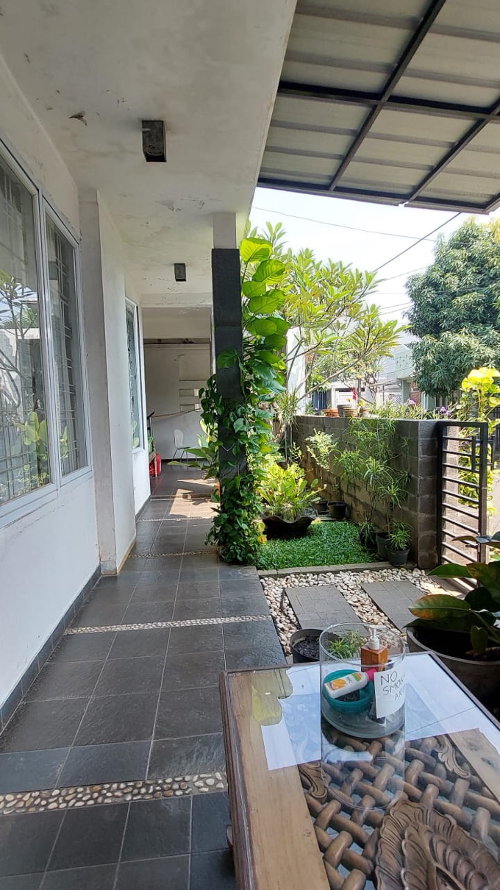 Rumah cantik siap huni di Bintaro 