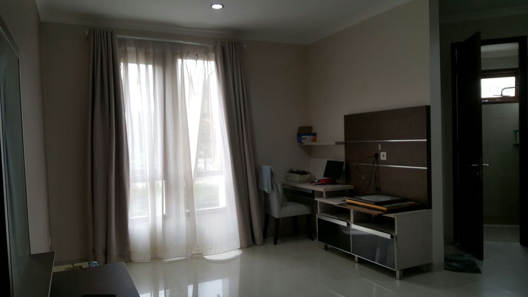 HOT SALE !!! Rumah Siap Huni, Lokasi Strategis, dan Nyaman @Maleo, Bintaro