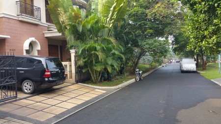 Dijual Rumah Bagus Di Menteng Utama, Bintaro Jaya