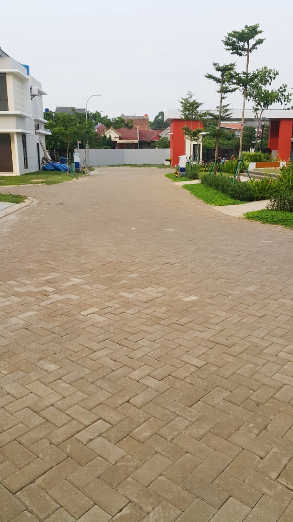 Rumah Nyaman dan Siap Huni di Kawasan Graha Raya, Bintaro