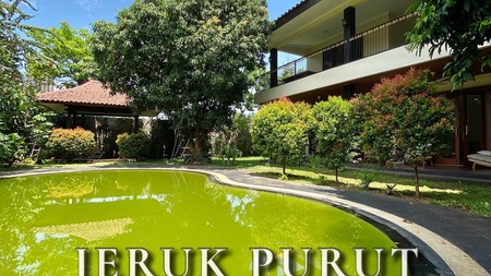 Dijual Rumah Bernuansa Resort at Benda Atas Jeruk Purut. Cilandak