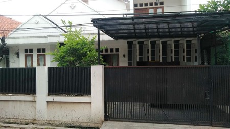 Rumah siap huni, dekat dg rs , kantor kecamatan, puskesmas , sekolah , pasar dan banyak pusat kulineran, sta ka. Pd ranji, pintu tol. di Pondok Betung. Shm