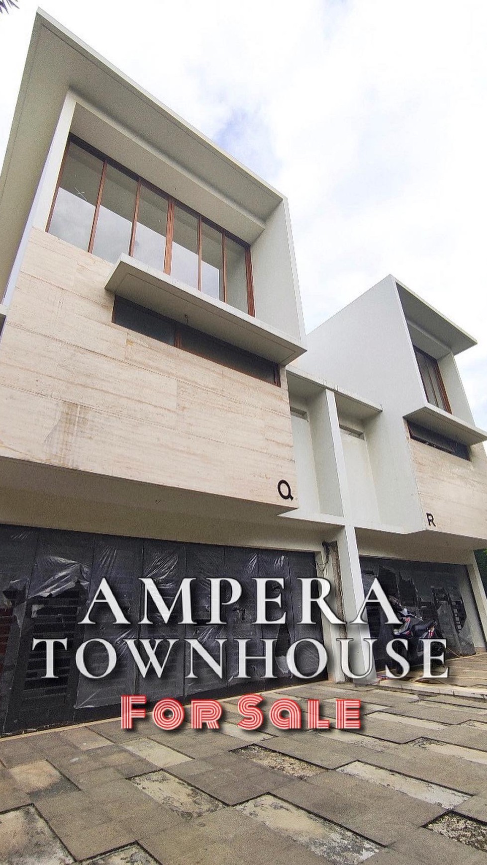 FOR SALE!! BRAND NEW Townhouse cantik dan nyaman dalam cluster besar di lokasi strategis at AMPERA