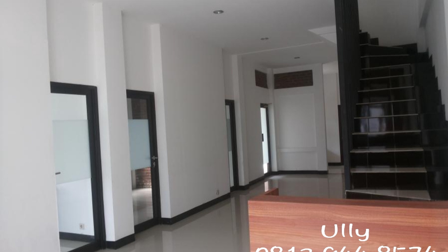 Dijual Rumah Design Kantor Jalan Kesehatan, jakarta selatan