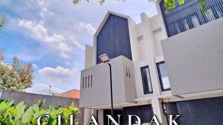 Rumah Dalam Cluster  Lokasi Jl. Cilandak Bawah - Jakarta Selatan