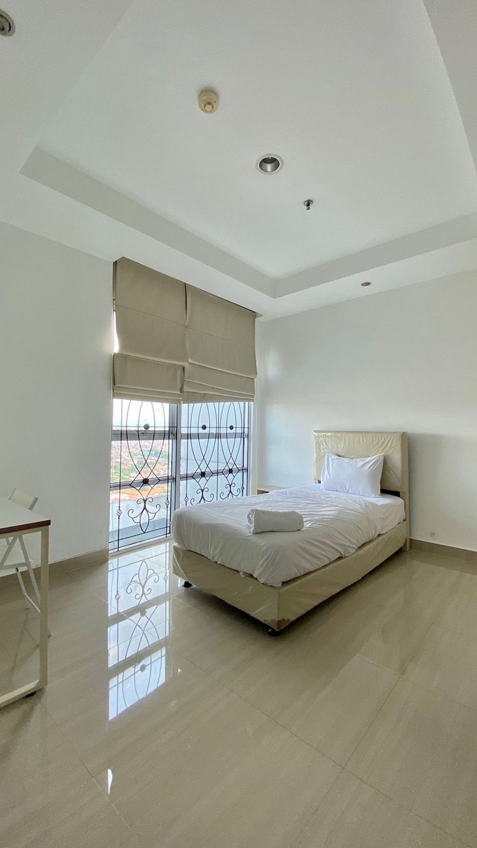 Apartement Essence Darmawangsa Tower EM2  3 BR Tipe Loft