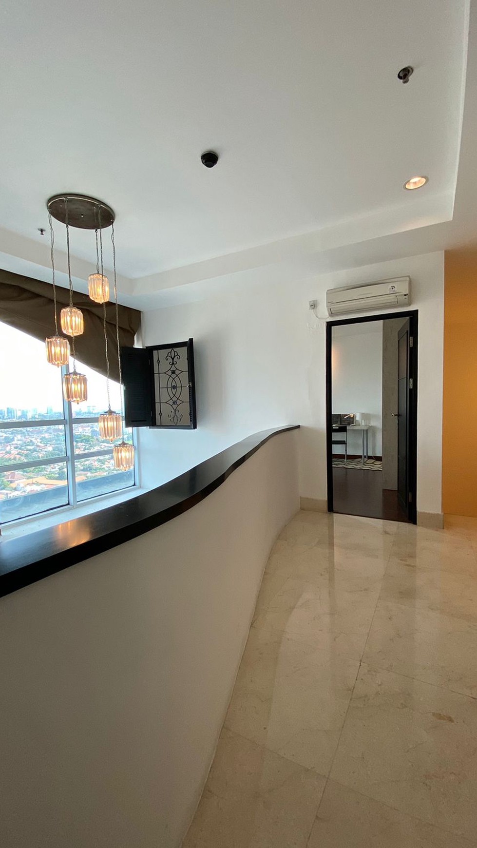 Apartement Essence Darmawangsa Tower EM2  3 BR Tipe Loft