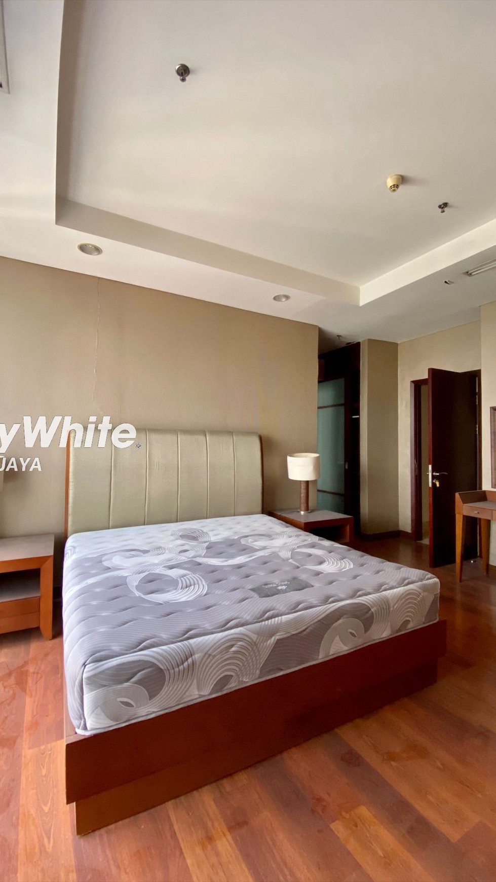 Capital Residence Area Scbd Middle Floor Harga Murah