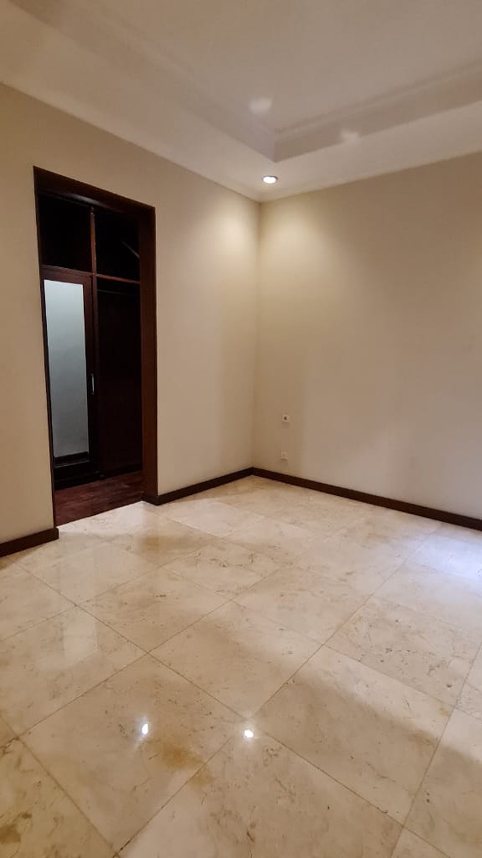 Dijual SEGERA Rumah Bagus dan Siap Huni di Mertilang, Bintaro Jaya Sektor 9, Tangerang Selatan