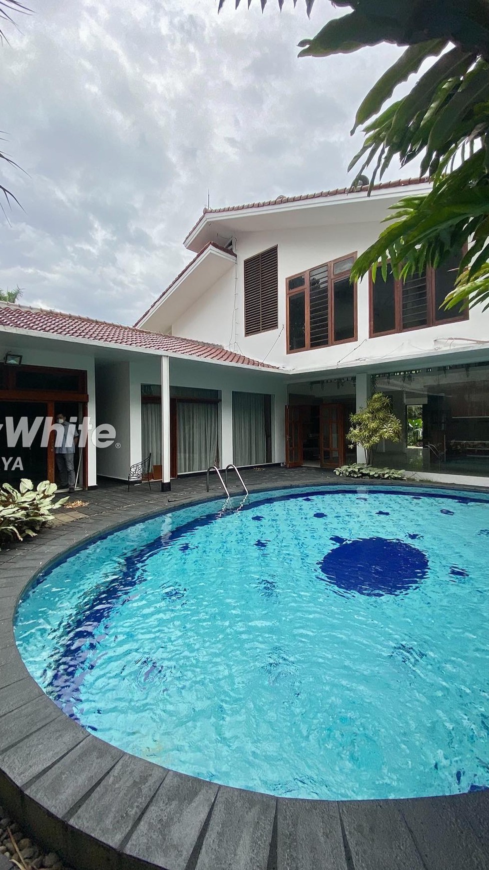 Rumah Siap Huni Design Classic House Area Pondok Indah 