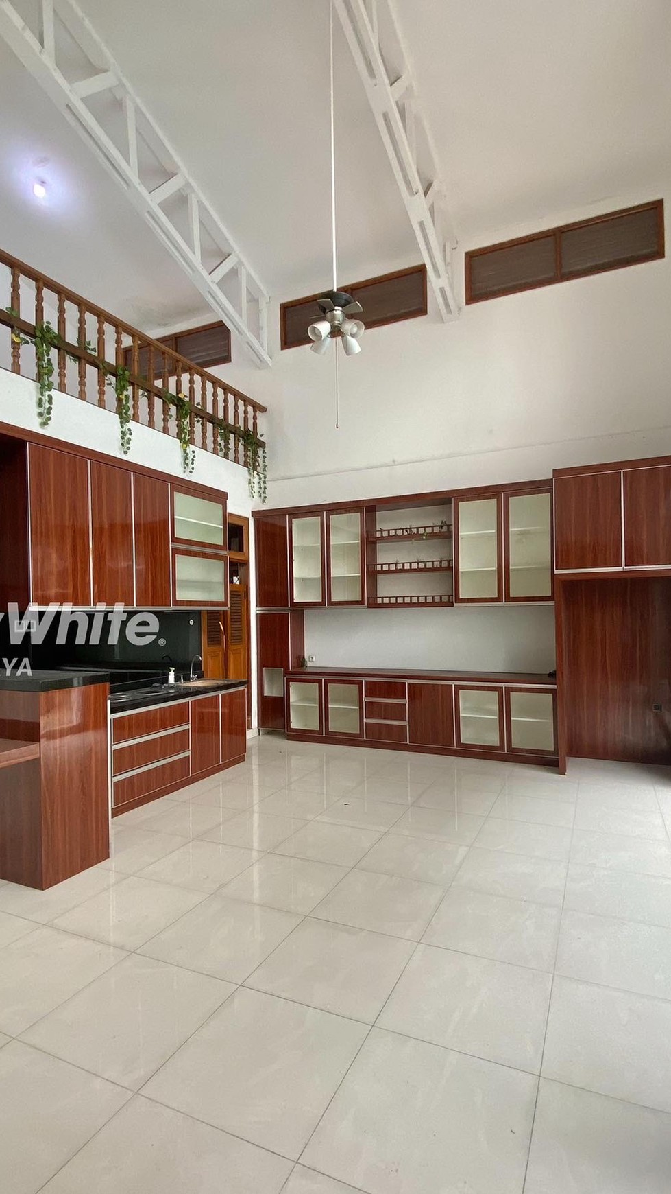 Rumah Siap Huni Design Classic House Area Pondok Indah 