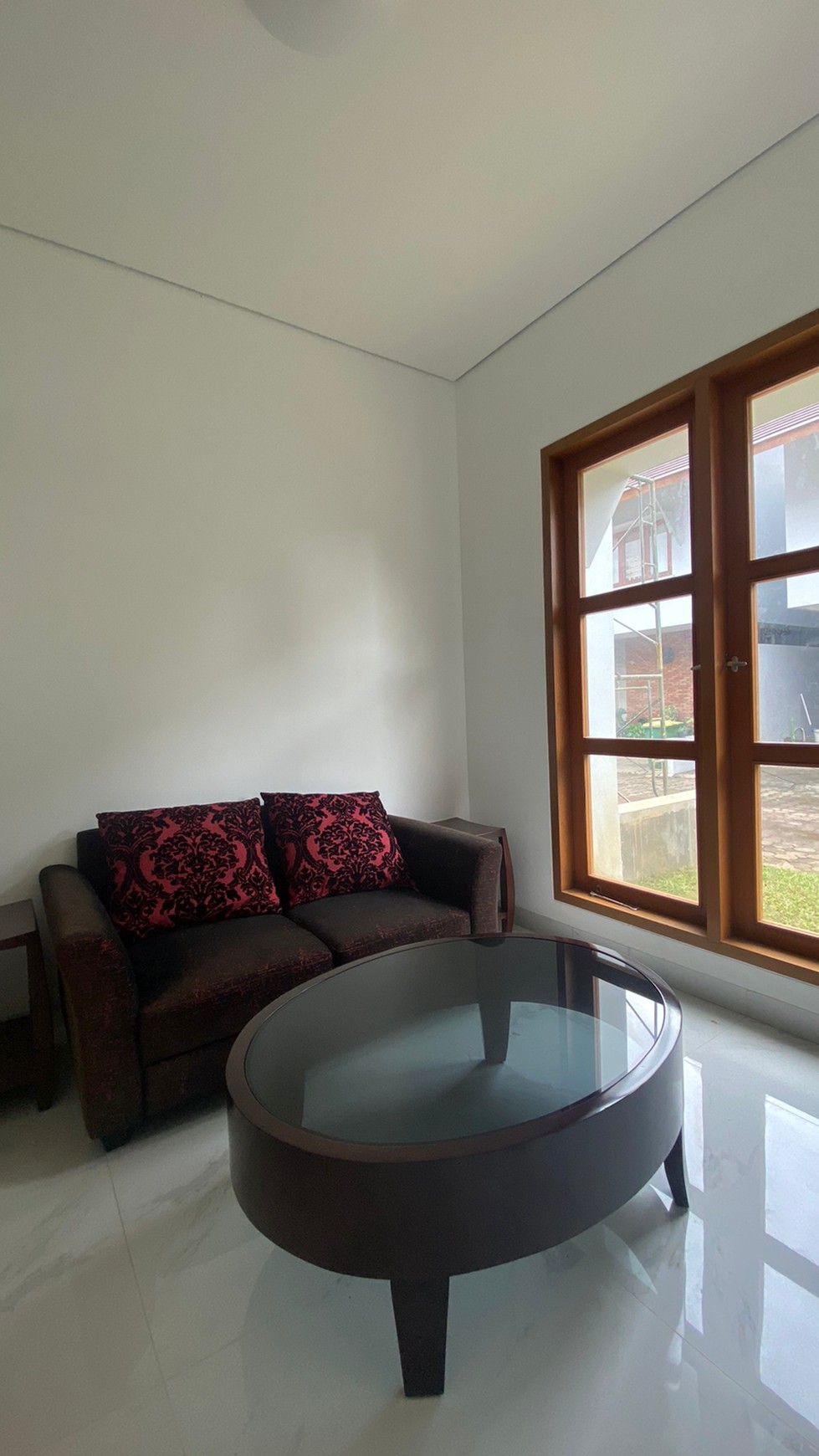 Townhouse Tropical Minimalist Lokasi Strategis Area Jagakarsa