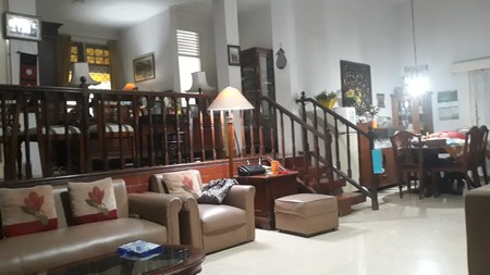 Rumah lama, strategis, cocok usaha, kosan dan cafe