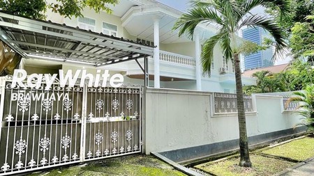 Rumah Dalam Kompleks Kawasan Mega Kuningan