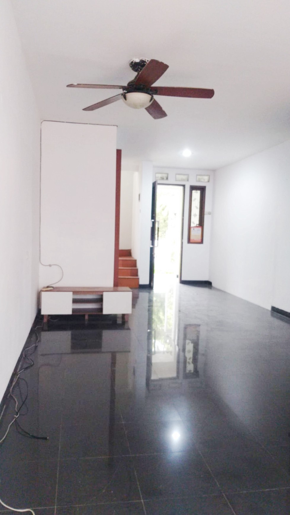 Rumah Baru Gaya Tropis Renovasi 2 Lantai Di Puri Mediteran Bintaro Jaya Sektor 9