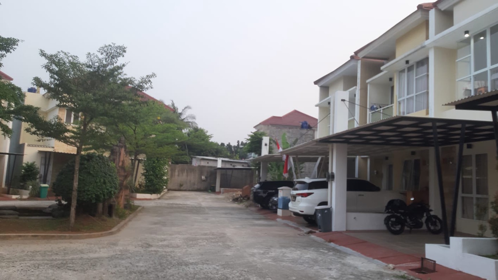 Rumah Bagus Di Cluster Tria Adara Residence, Ciputat Kota Tangerang Selatan