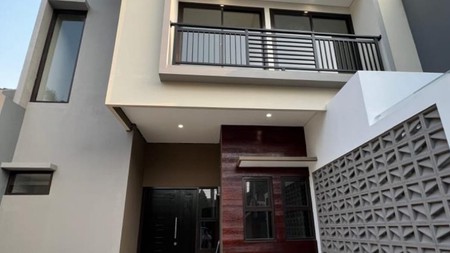 Rumah Bagus Di Jl Kayu Putih, Bukit Nusa Indah, Ciputat Tangerang Selatan