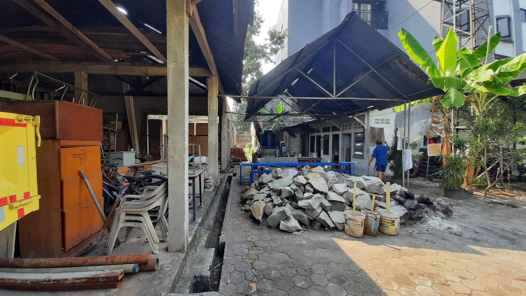 Dijual / Di sewakan Rumah di Palmerah 