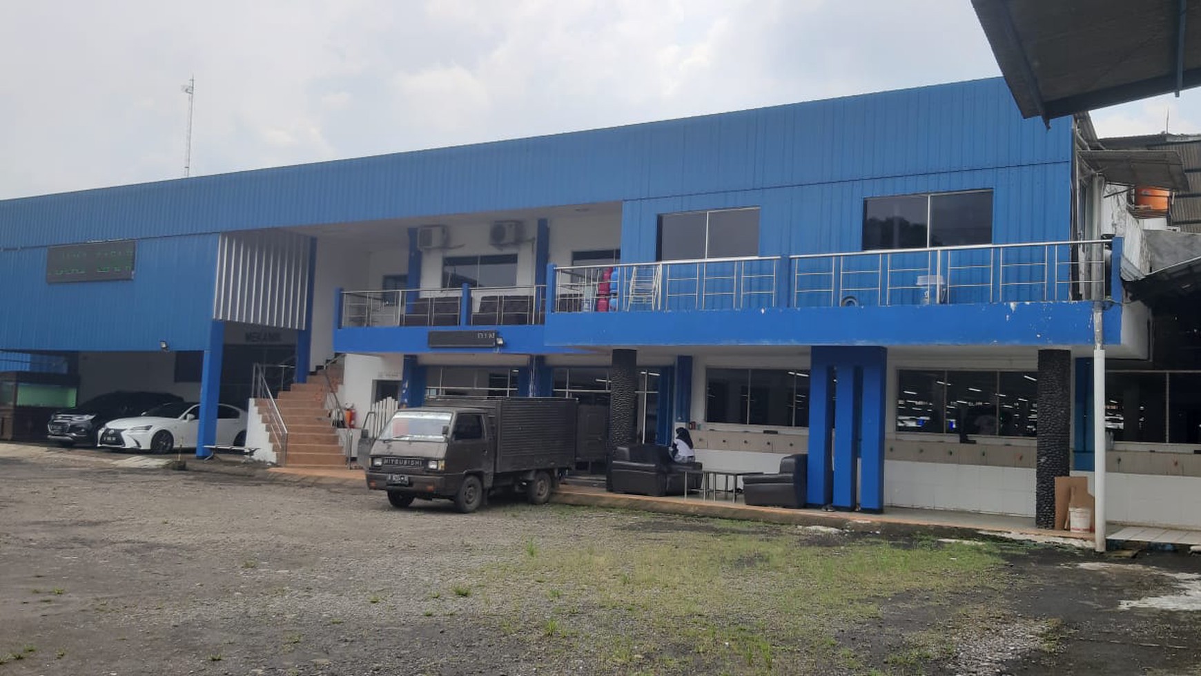 Pabrik Garment Siap Pakai di Jl Raya Cinangka, Sawangan Depok, Jawa Barat 