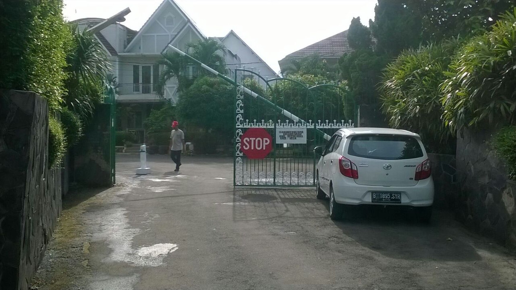 Di Jual SEGERA Rumah Bagus Siap huni daerah pondok ranji, Tangerang Selatan