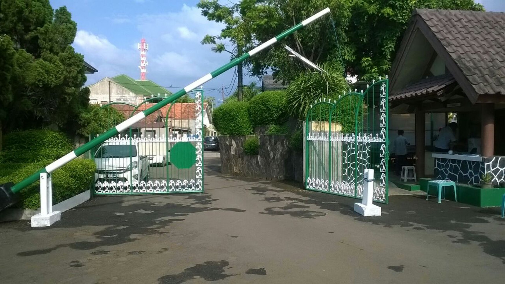 Di Jual SEGERA Rumah Bagus Siap huni daerah pondok ranji, Tangerang Selatan