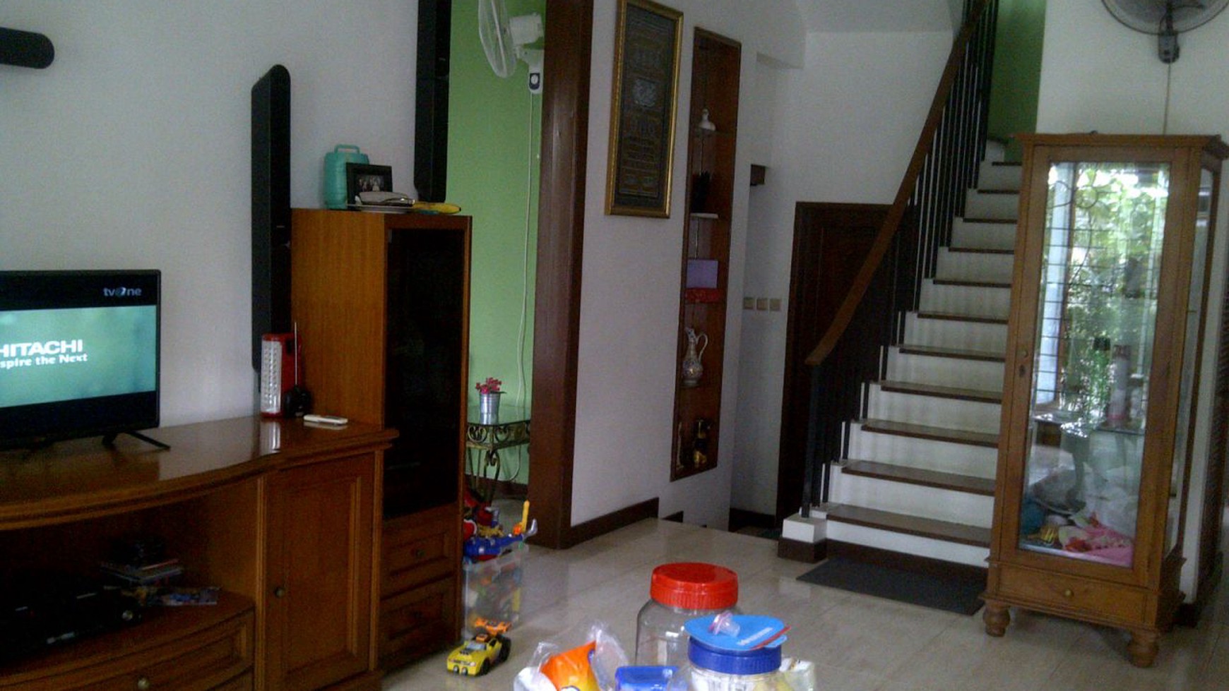 Di Jual SEGERA Rumah Bagus Siap huni daerah pondok ranji, Tangerang Selatan