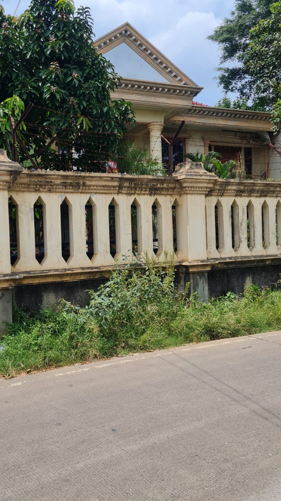 Rumah Bagus Di Jl H Jamat, Ciater BSD Tangerang Selatan