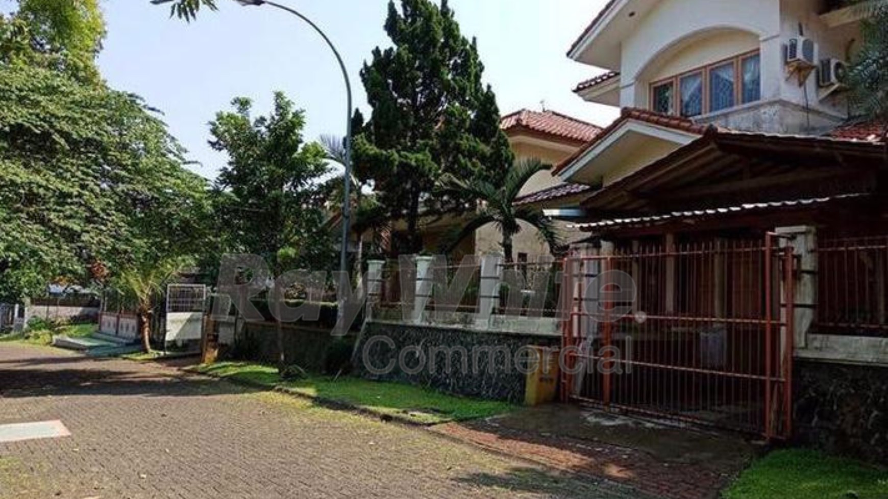 Rumah Dijual Cepat  dan Murah di Perumahan Danau Bogor Raya, Kota Bogor