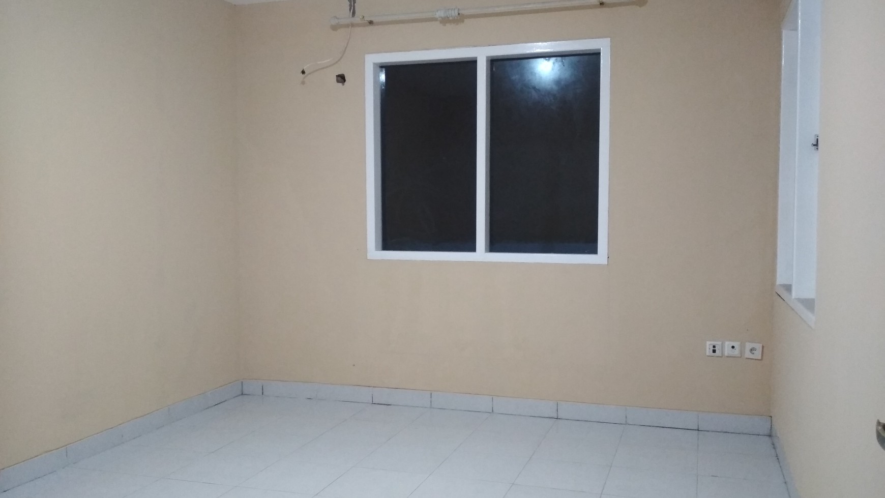 Dijual Rumah besar Murah di Cluster dekat pusat Commercial dan sekolah di Kota Wisata Cibubur