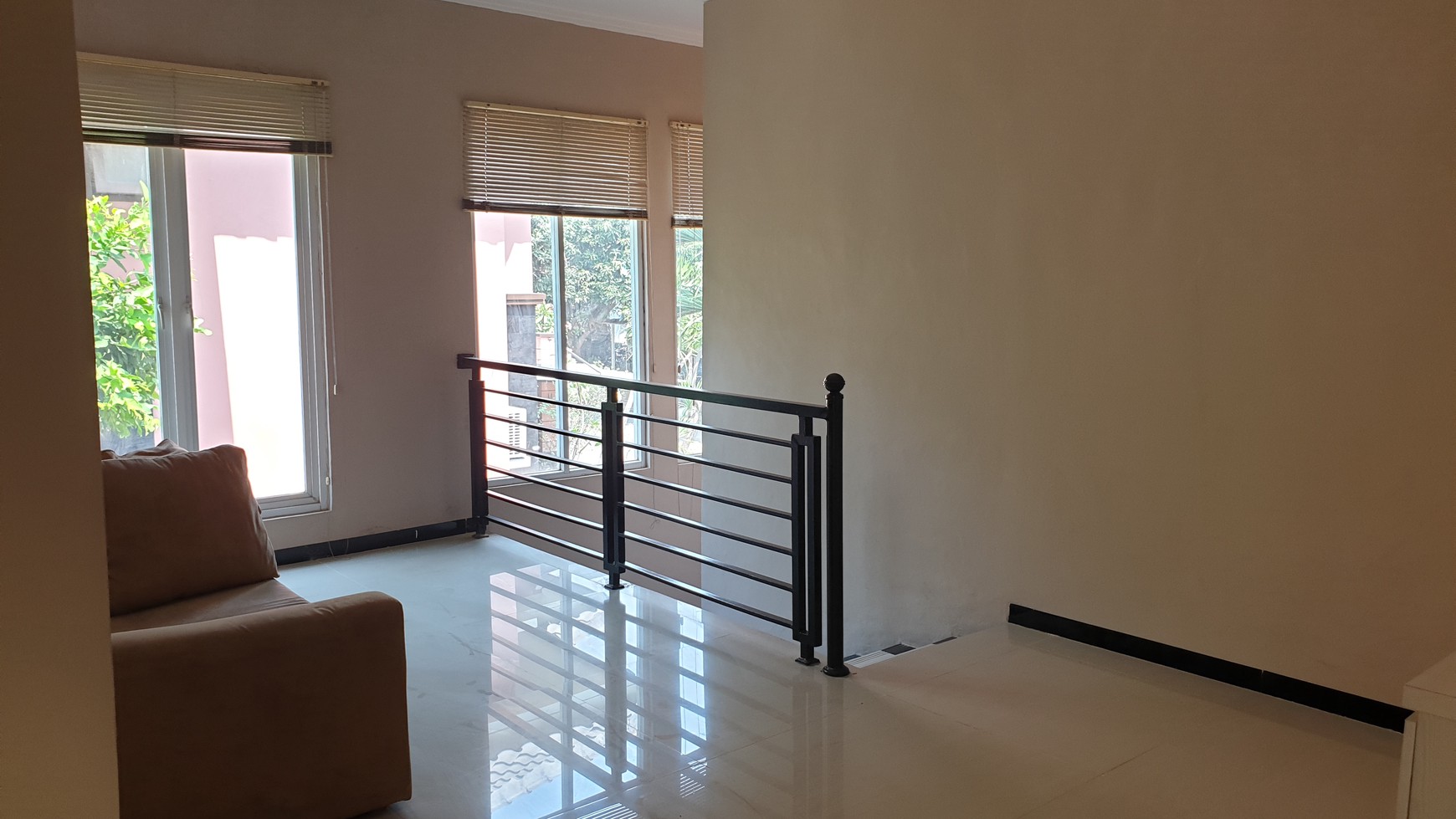 Jual rumah siap huni,full furnished,legenda wisata