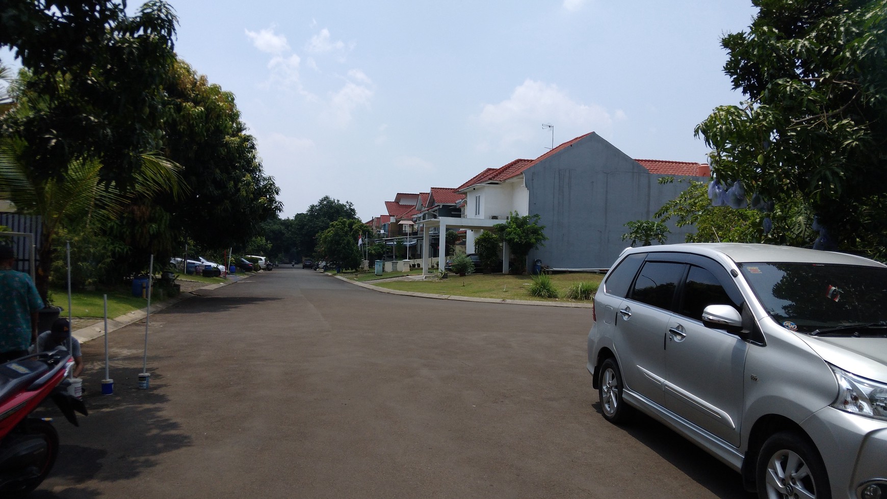 Di jual rumah cantik 2 lantai di kota wisata