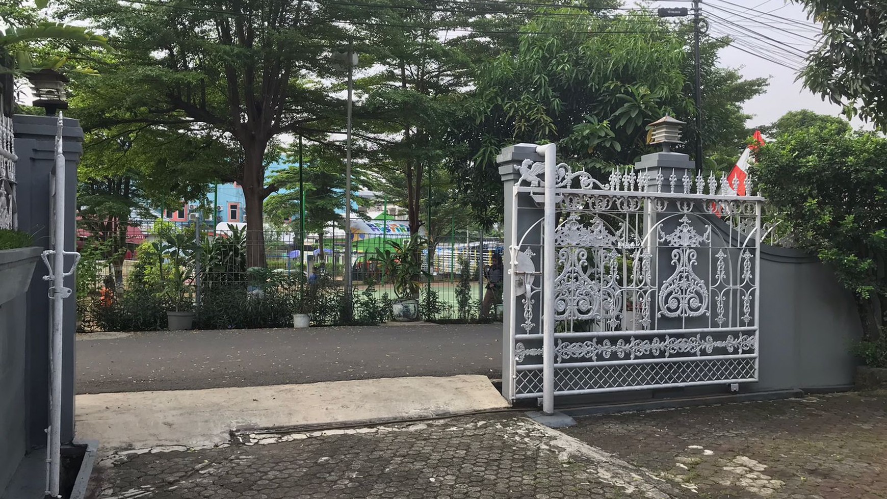 Rumah di kramat jati jakarta timur harga nego