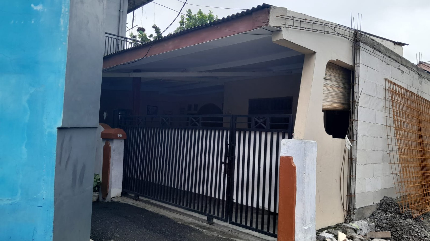 Rumah di kalisari jakarta Timur harga nego