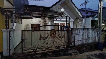 Rumah cantik 1 lantai di Taman Firdaus 3 bekasi ,harga nego