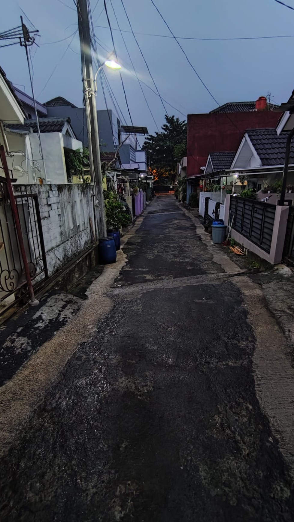 Rumah cantik 1 lantai di Taman Firdaus 3 bekasi ,harga nego