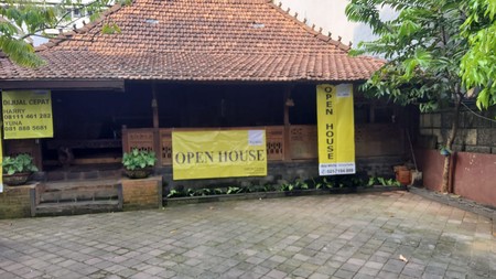 Rumah Hitung Tanah Lokasi Prime Jarang Ada , Widya Candra ,  Senayan Kebayoran Baru Jakarta Selatan.