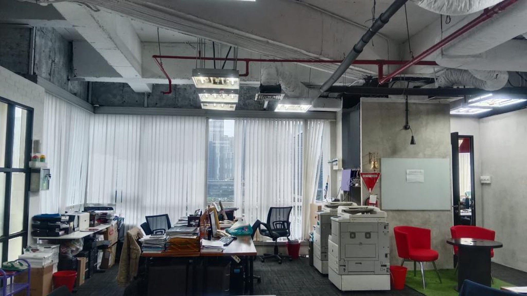  Kantor siap dipakai di Menara Kadin